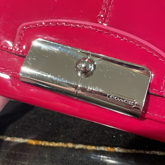 💖Barbie Pink Coach Kristin Bifold Patent Leather Wallet - Picture 3 of 9